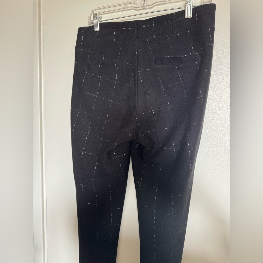 Checkered black and white legging/pants